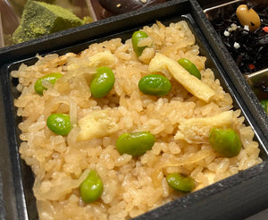 9月〜【秋のにぎわい弁当】豆ご飯と海老＆季節野菜の天麩羅